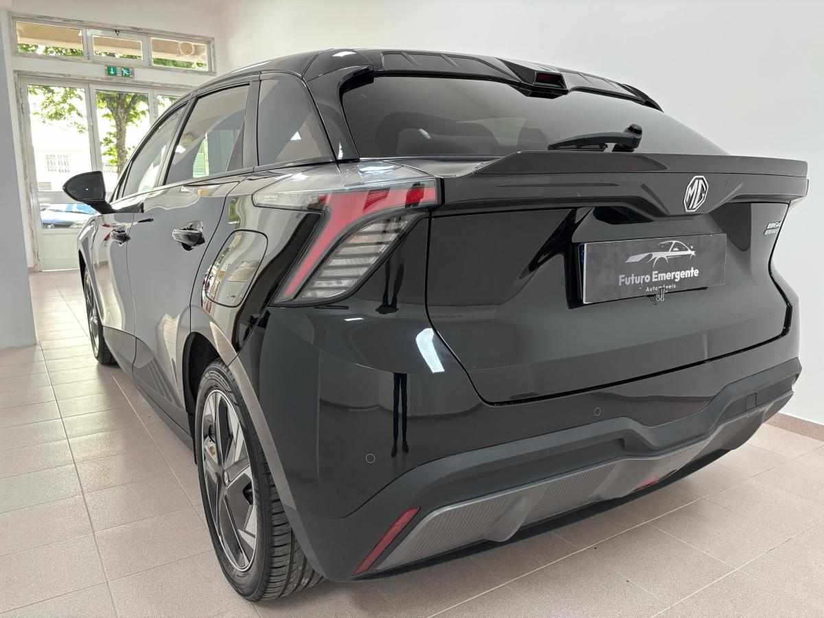 mg-mg4-64-kwh-long-range-2023-eletrico