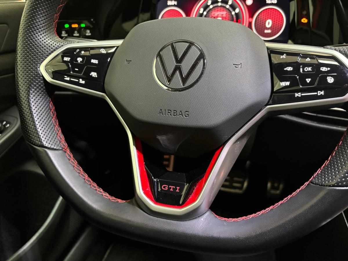 volkswagen-golf-2-0-tsi-2023-gasolina-1984cc