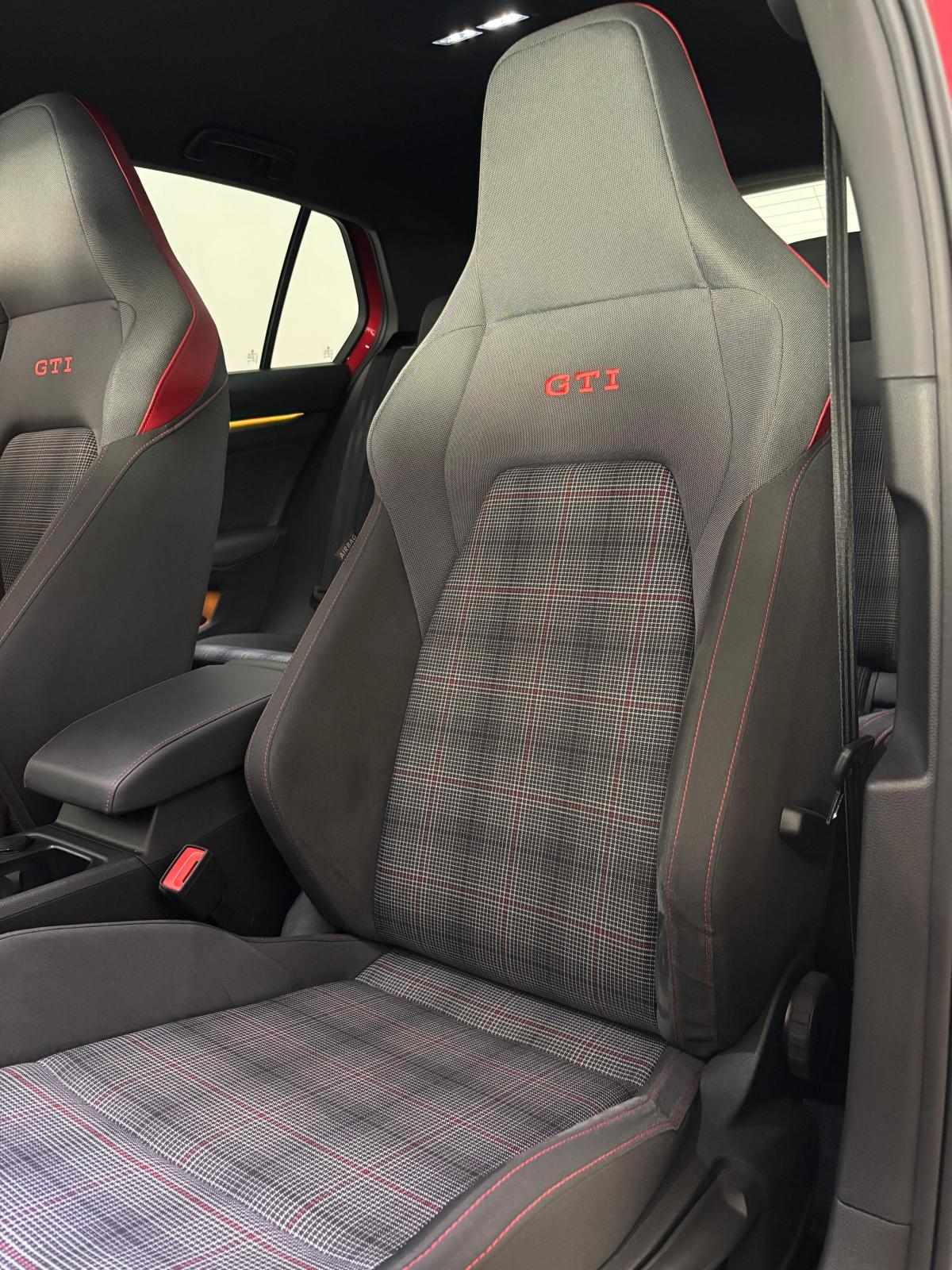 volkswagen-golf-2-0-tsi-2023-gasolina-1984cc