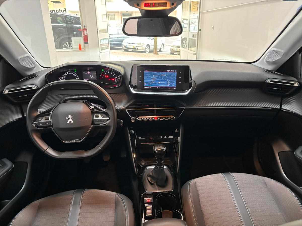 peugeot-208-1-2-puretech-2023-gasolina-1199cc