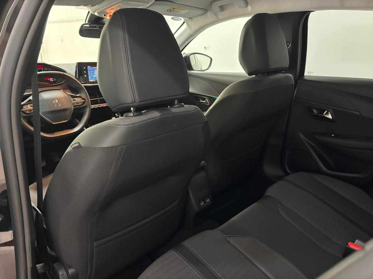 peugeot-208-1-2-puretech-2023-gasolina-1199cc