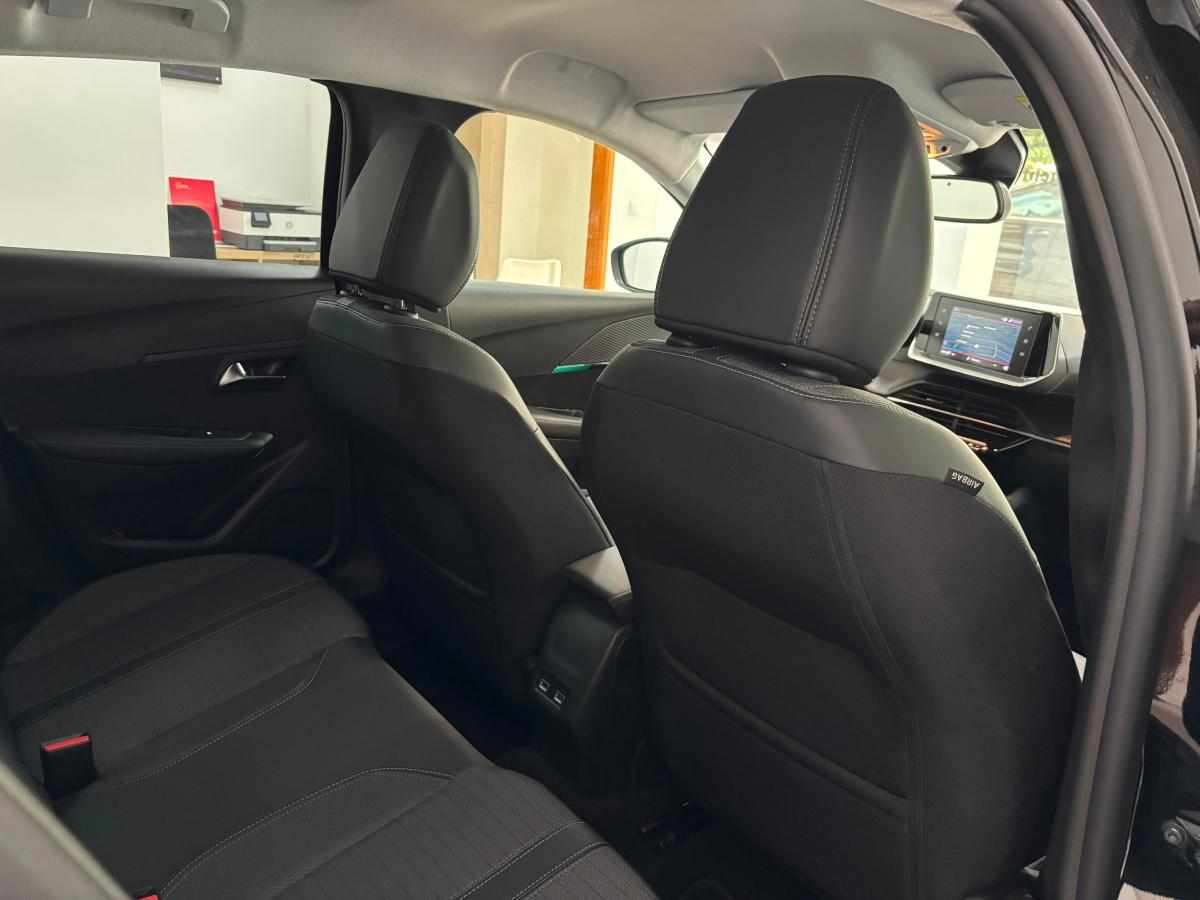 peugeot-208-1-2-puretech-2023-gasolina-1199cc