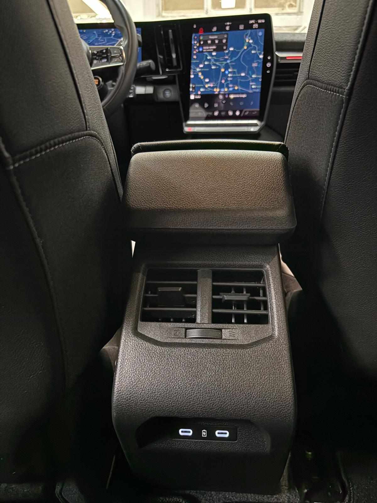 renault-megane-e-tech-ev60-2024-eletrico