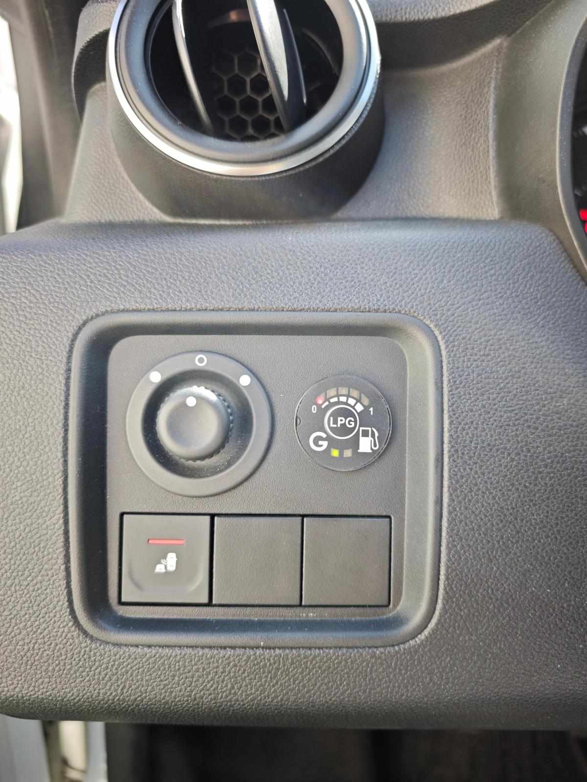 dacia-duster-1-6-sce-2019-gasolina-1598cc
