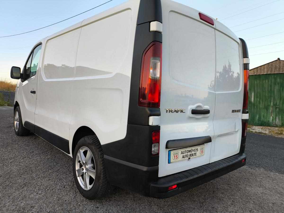 renault-trafic-1-6-dci-2016-diesel-1598cc