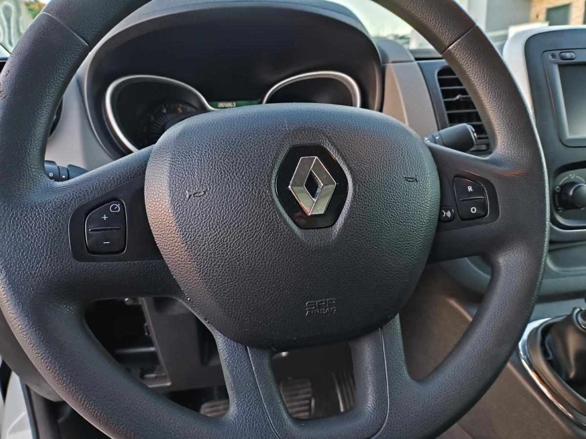 renault-trafic-1-6-dci-2016-diesel-1598cc