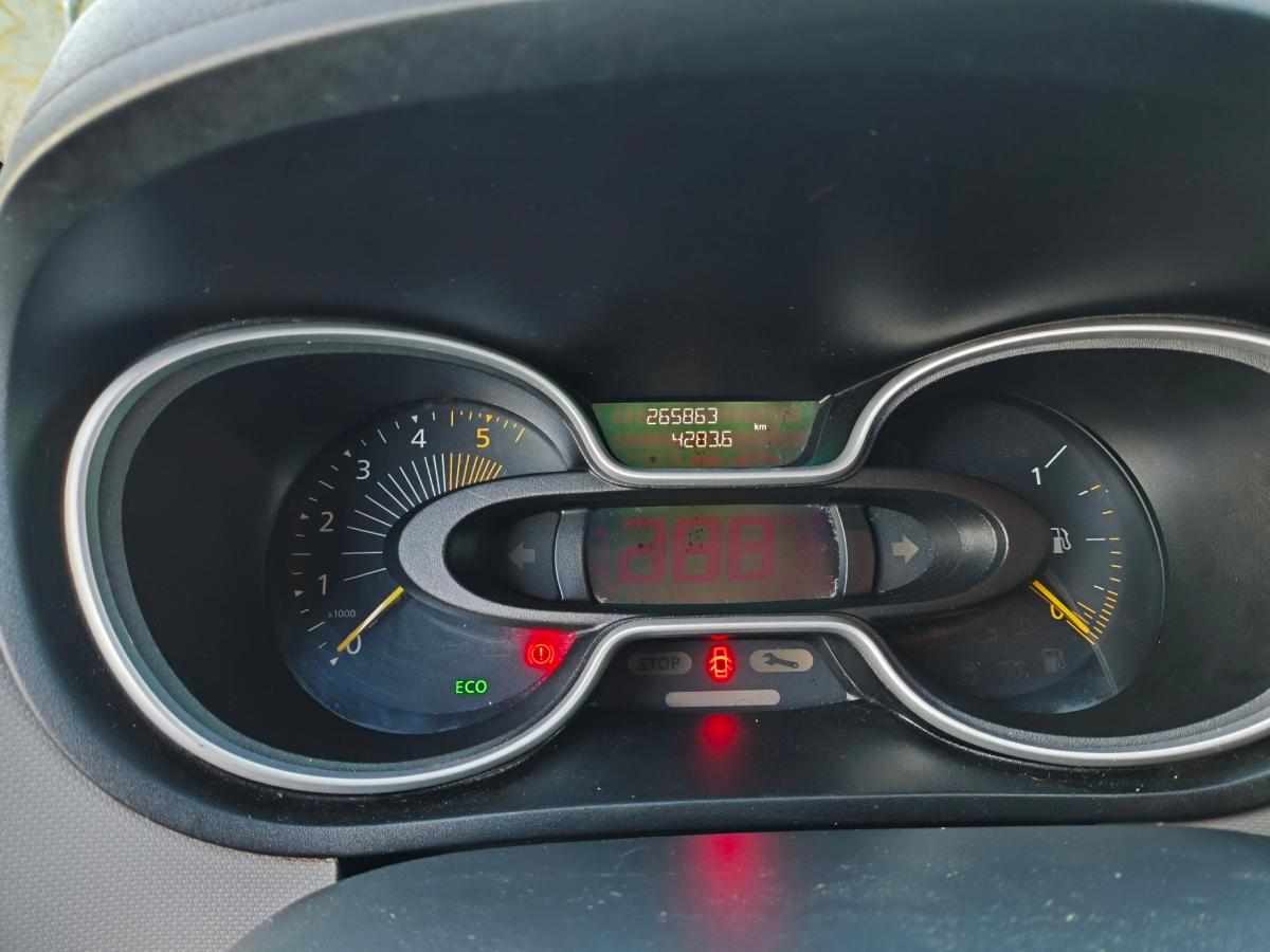 renault-trafic-1-6-dci-2016-diesel-1598cc