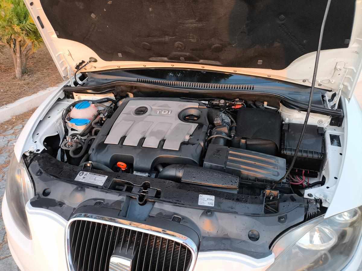 seat-leon-1-6-tdi-2012-diesel-1598cc