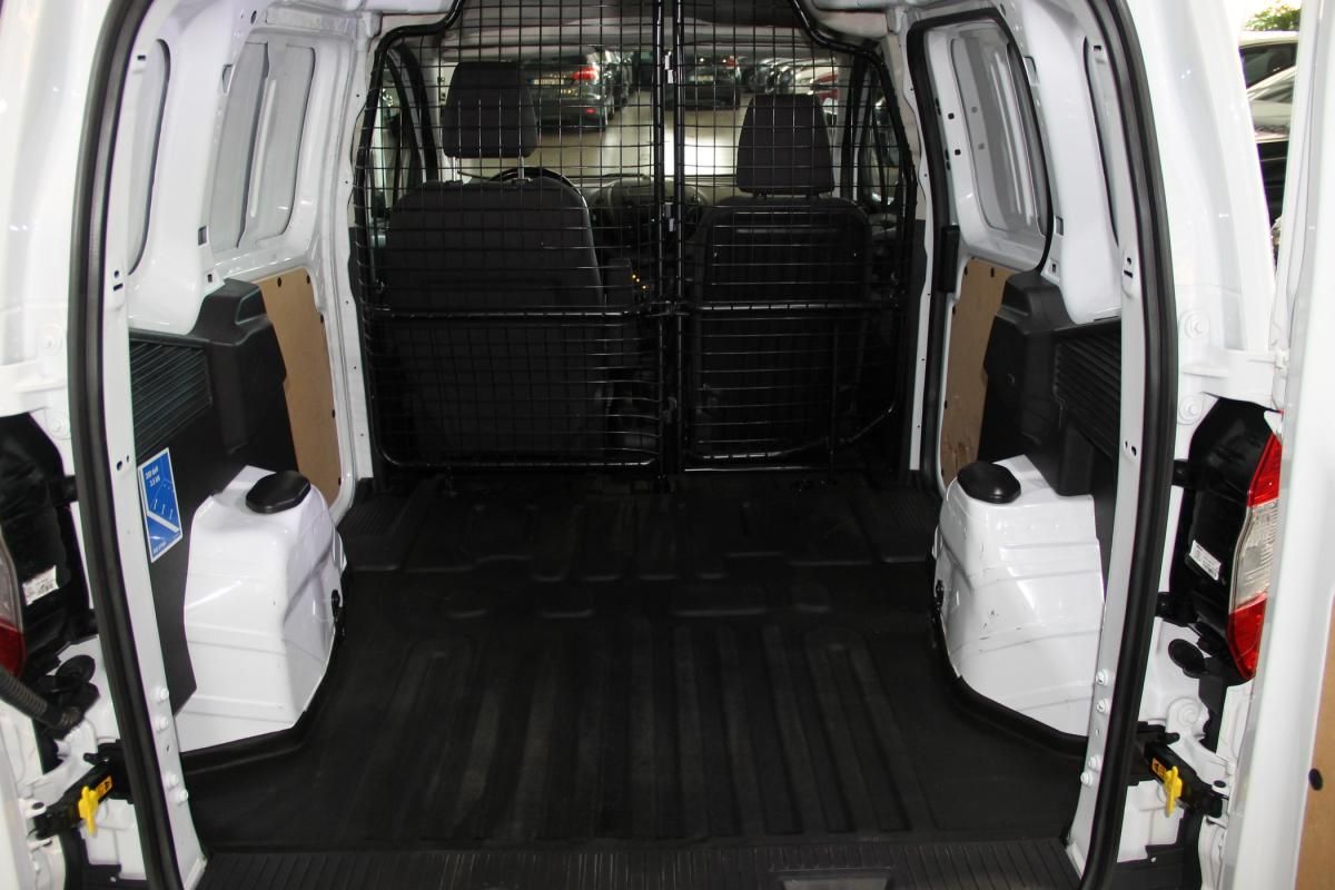ford-transit-courier-2020-diesel-1499cc