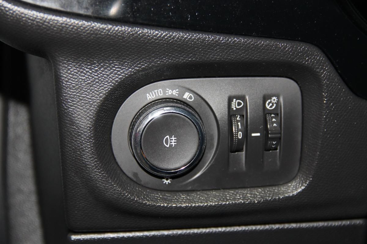 opel-corsa-2023-gasolina-1199cc
