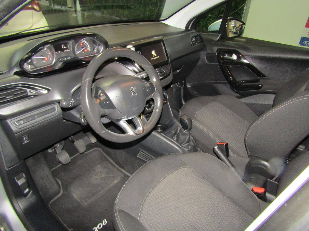 peugeot-208-2018-diesel-1560cc