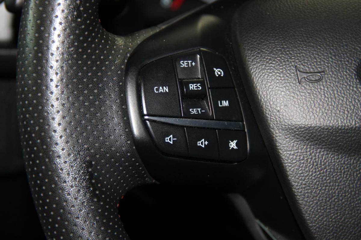 ford-focus-2023-gasolina-998cc