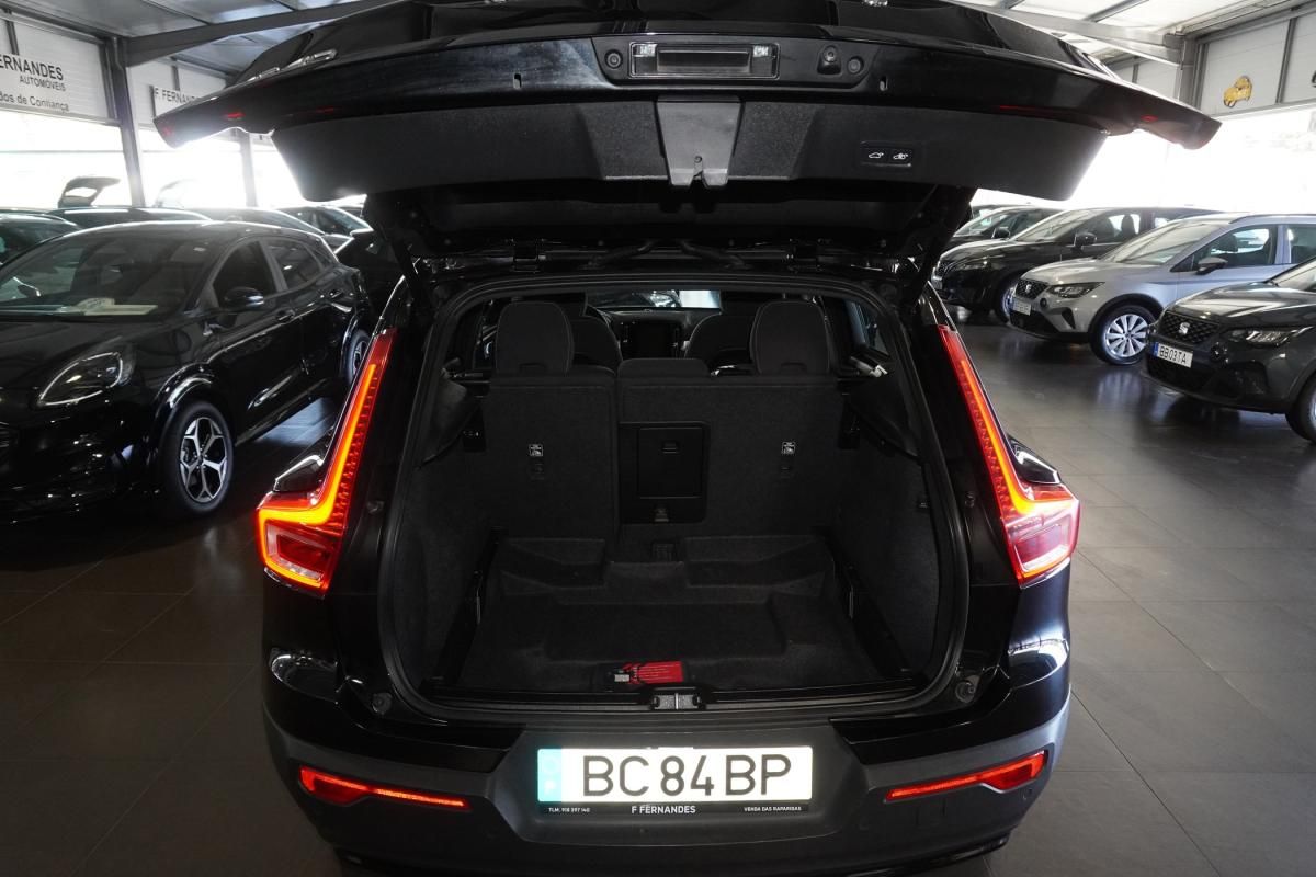 volvo-xc40-2023-gasolina-1477cc