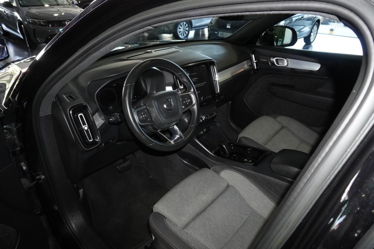 volvo-xc40-2023-gasolina-1477cc