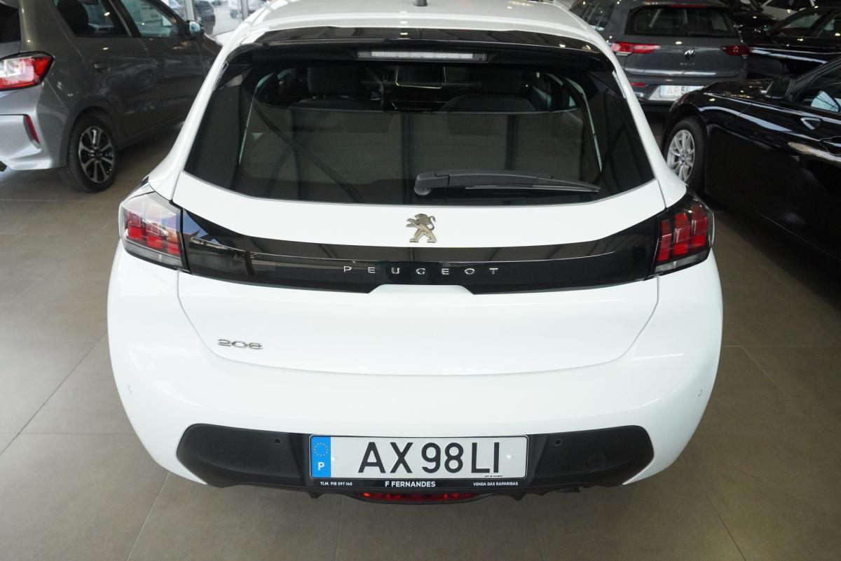 peugeot-208-2023-diesel-1499cc