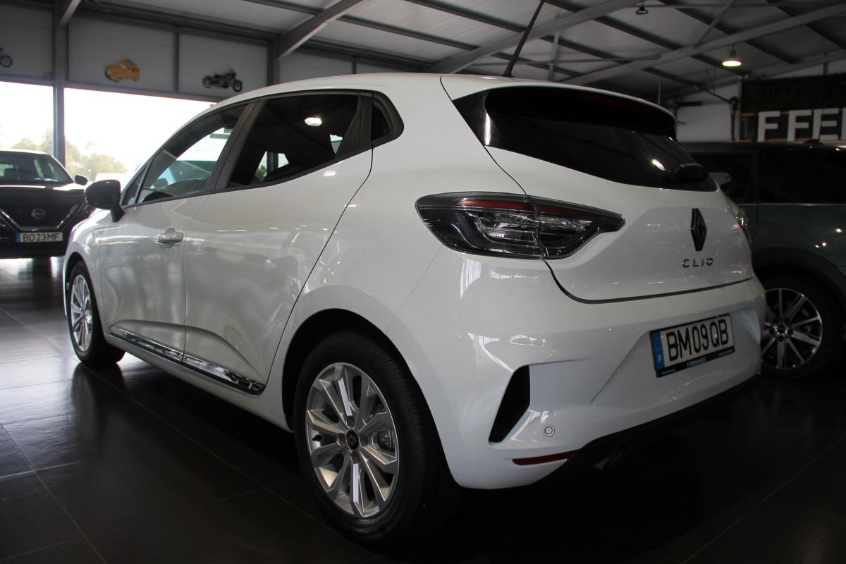 renault-clio-2024-gasolina-999cc