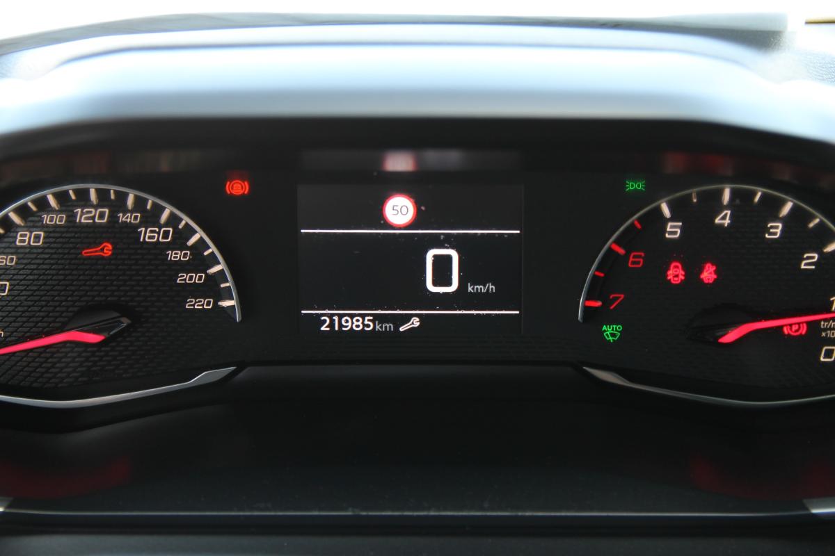 peugeot-2008-2024-gasolina-1199cc