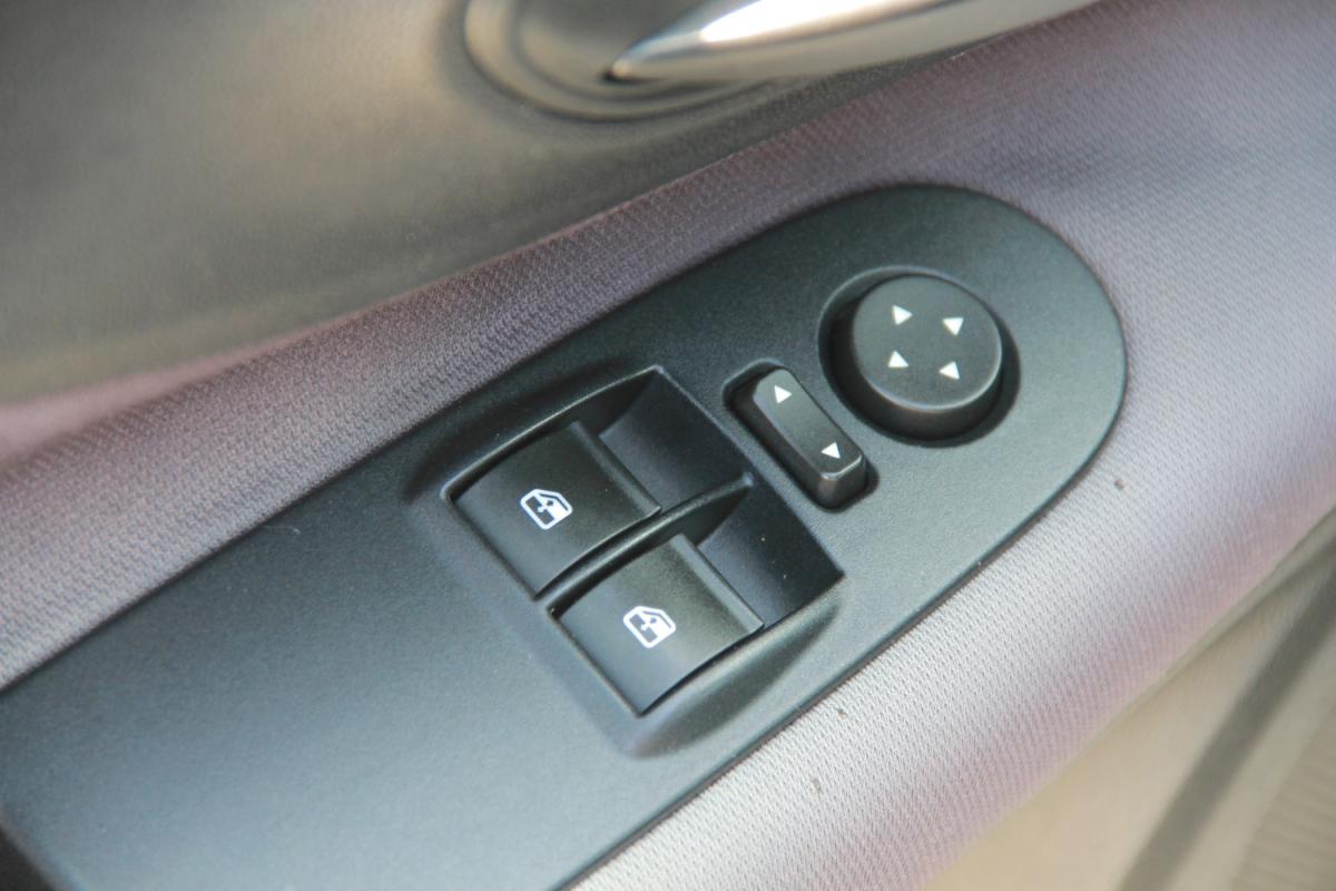 fiat-punto-2016-gasolina-1242cc