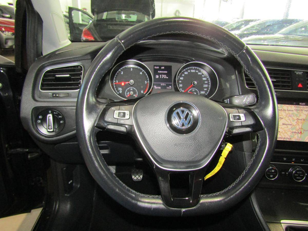volkswagen-golf-variant-2019-diesel-1598cc