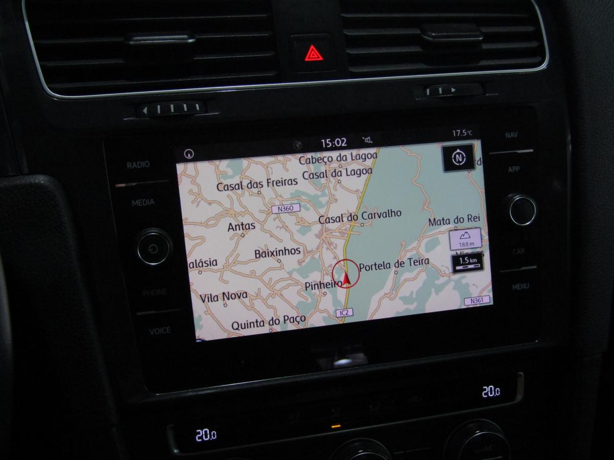 volkswagen-golf-variant-2019-diesel-1598cc