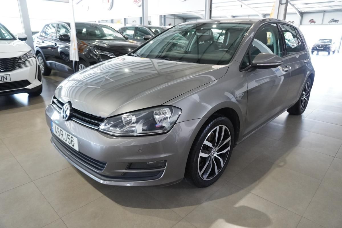 volkswagen-golf-2016-diesel-1598cc