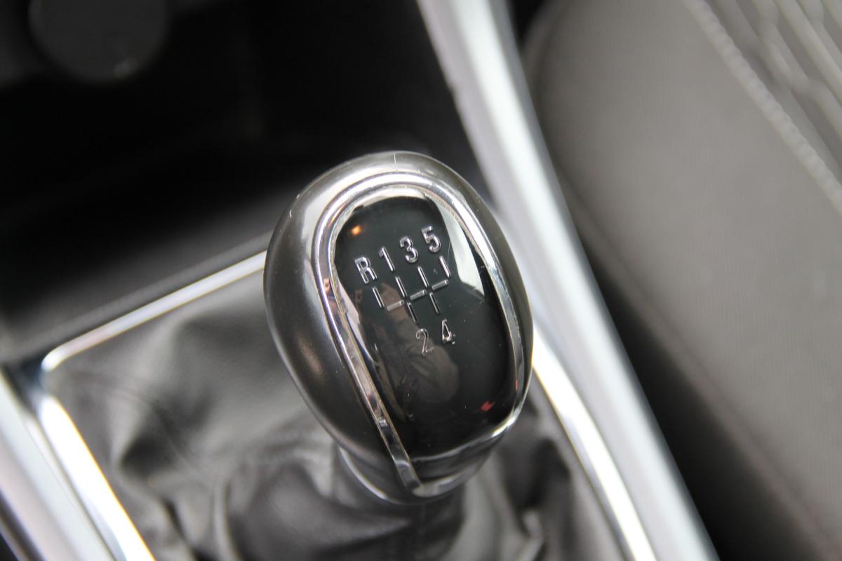 opel-astra-sport-tourer-2014-diesel-1248cc