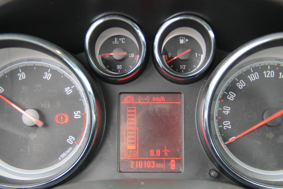 opel-astra-sport-tourer-2014-diesel-1248cc