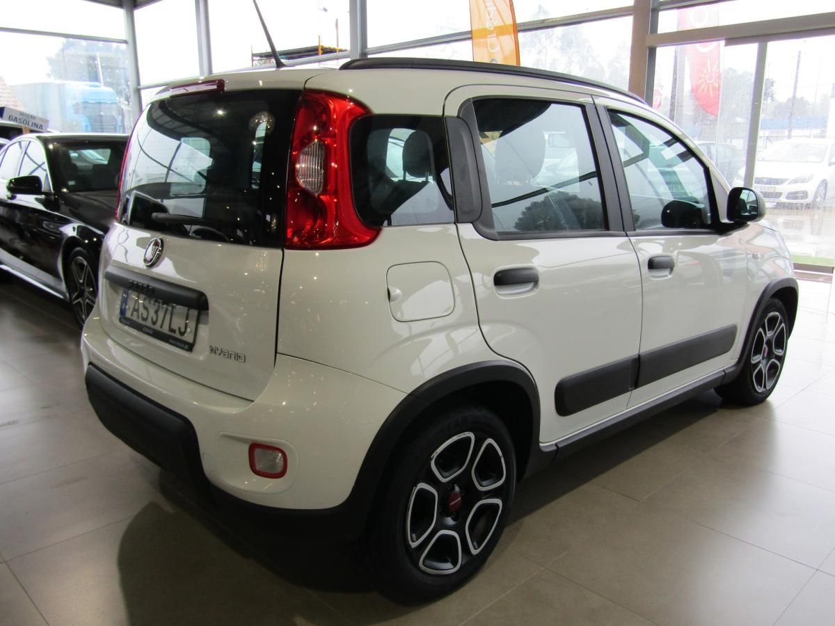fiat-panda-2022-hibrido-a-gasolina-999cc