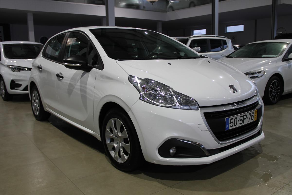 peugeot-208-2017-diesel-1560cc