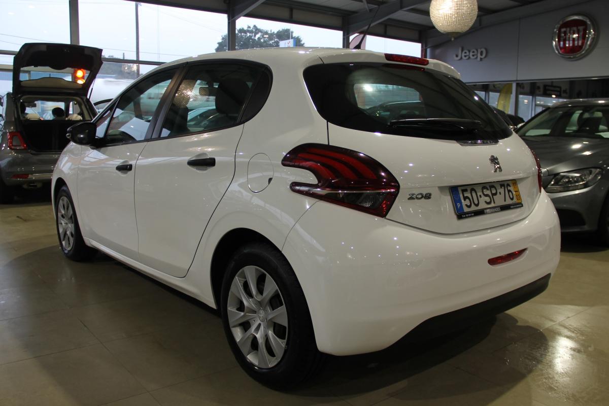 peugeot-208-2017-diesel-1560cc