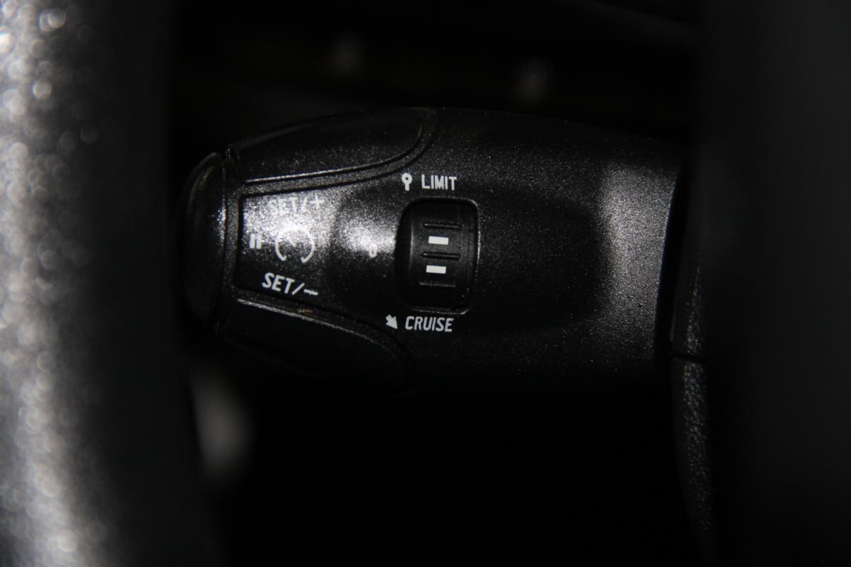peugeot-208-2017-diesel-1560cc