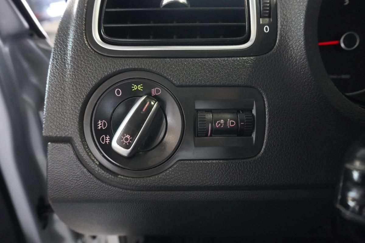 volkswagen-polo-2010-diesel-1199cc