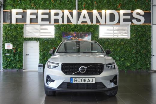 volvo-xc40-2023-gasolina-1477cc