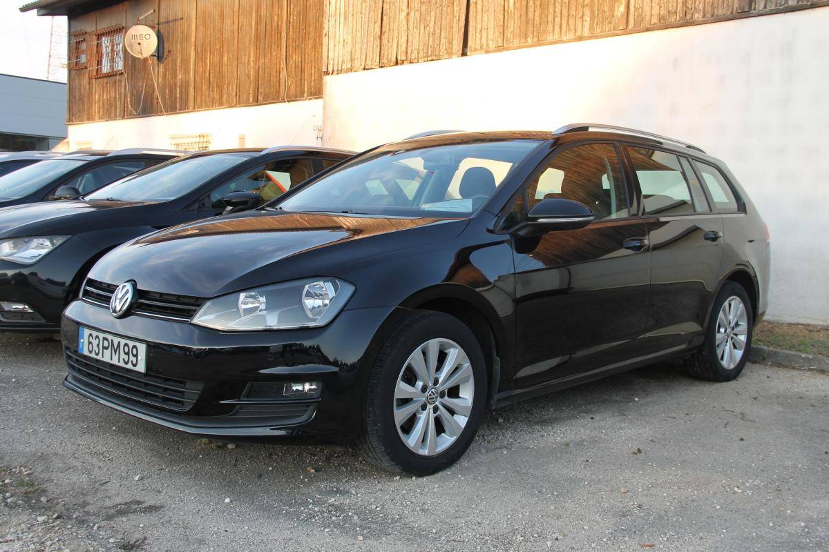 volkswagen-golf-variant-2015-diesel-1598cc
