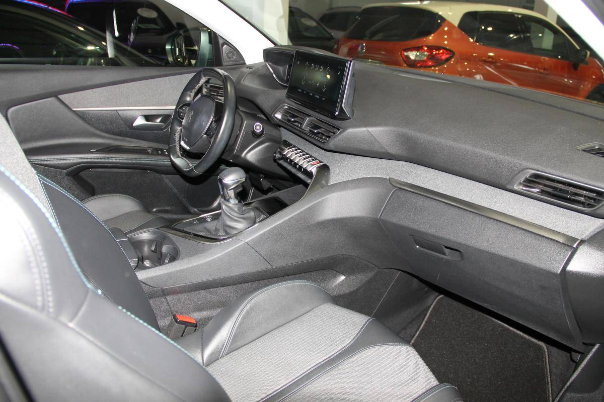 peugeot-3008-2022-diesel-1499cc