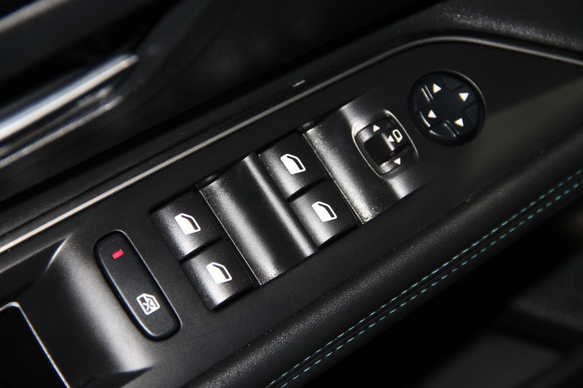 peugeot-3008-2022-diesel-1499cc