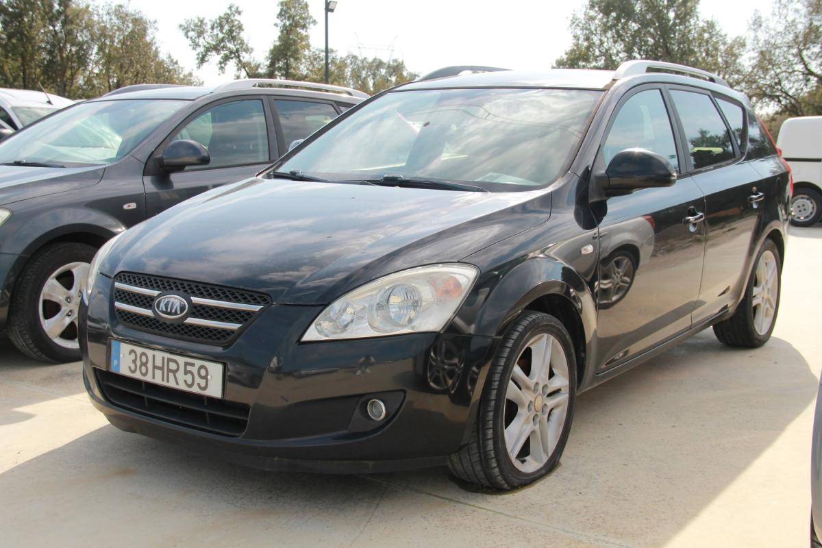 kia-ceed-sw-2009-diesel-1582cc