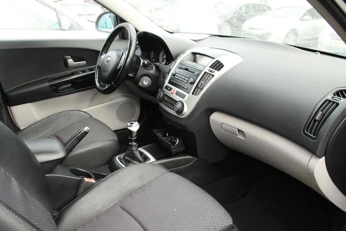 kia-ceed-sw-2009-diesel-1582cc