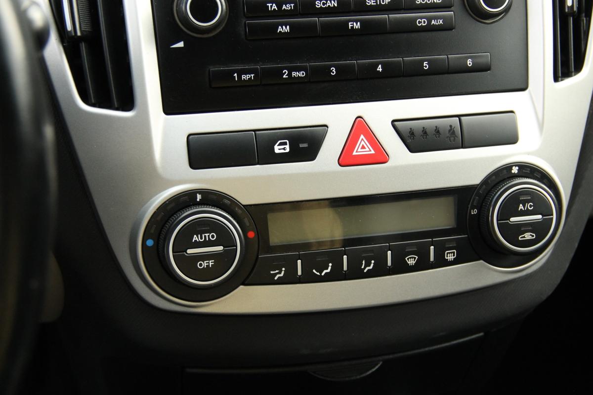 kia-ceed-sw-2009-diesel-1582cc