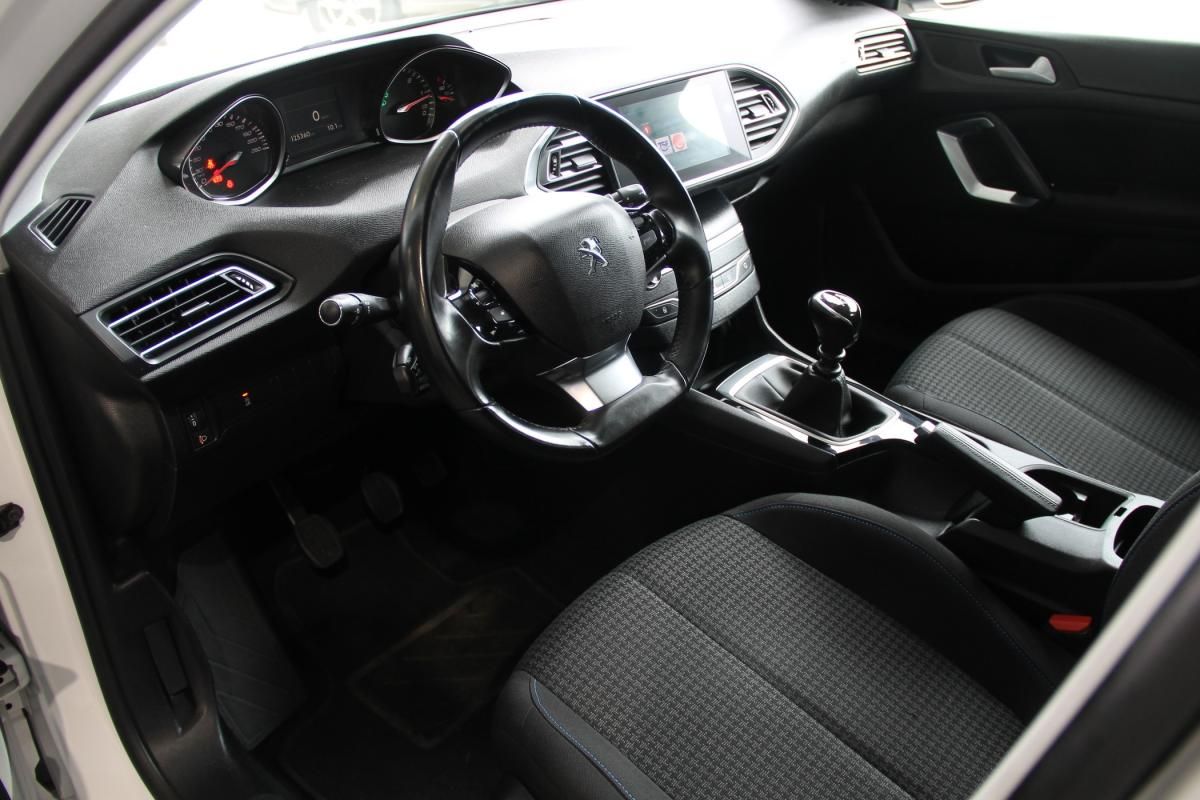 peugeot-308-sw-2021-diesel-1499cc