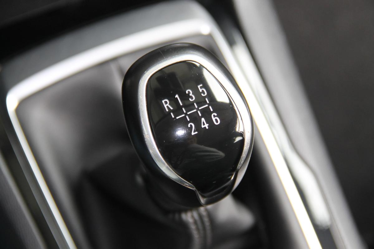peugeot-308-sw-2021-diesel-1499cc
