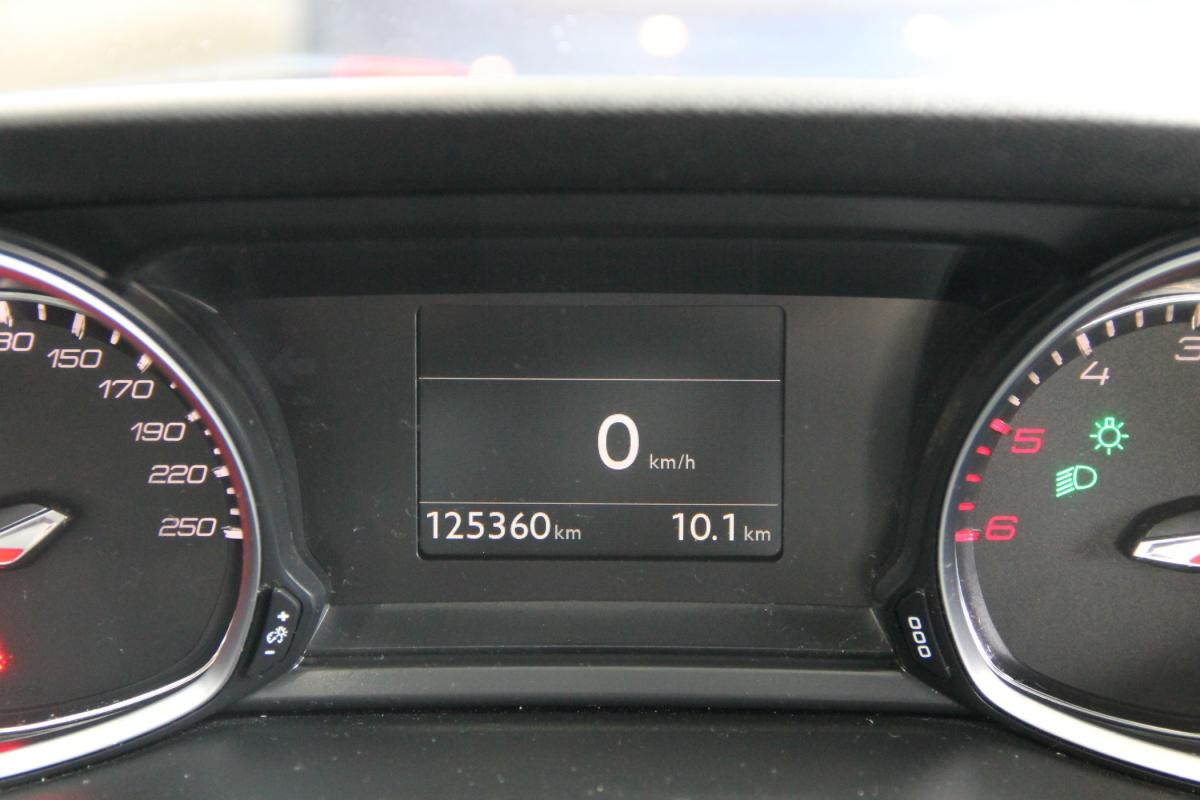peugeot-308-sw-2021-diesel-1499cc