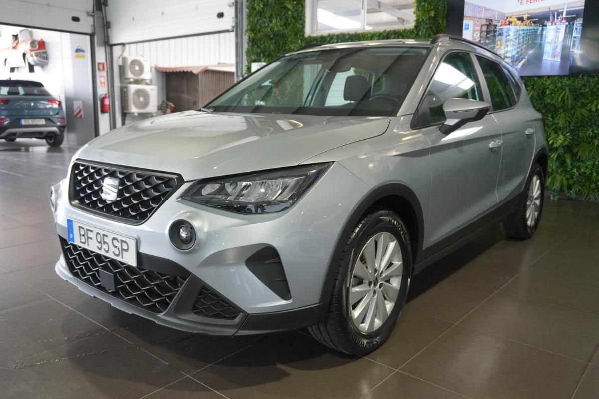seat-arona-2023-gasolina-999cc