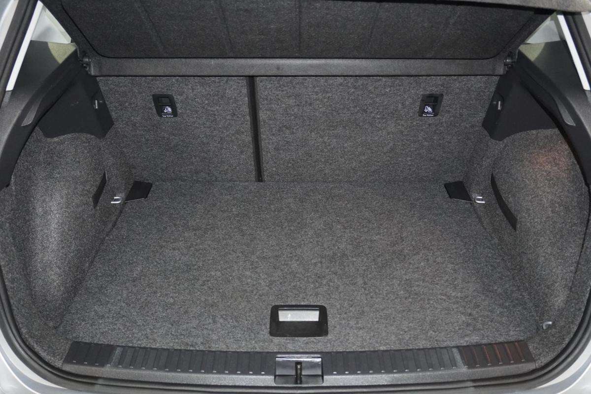 seat-arona-2023-gasolina-999cc