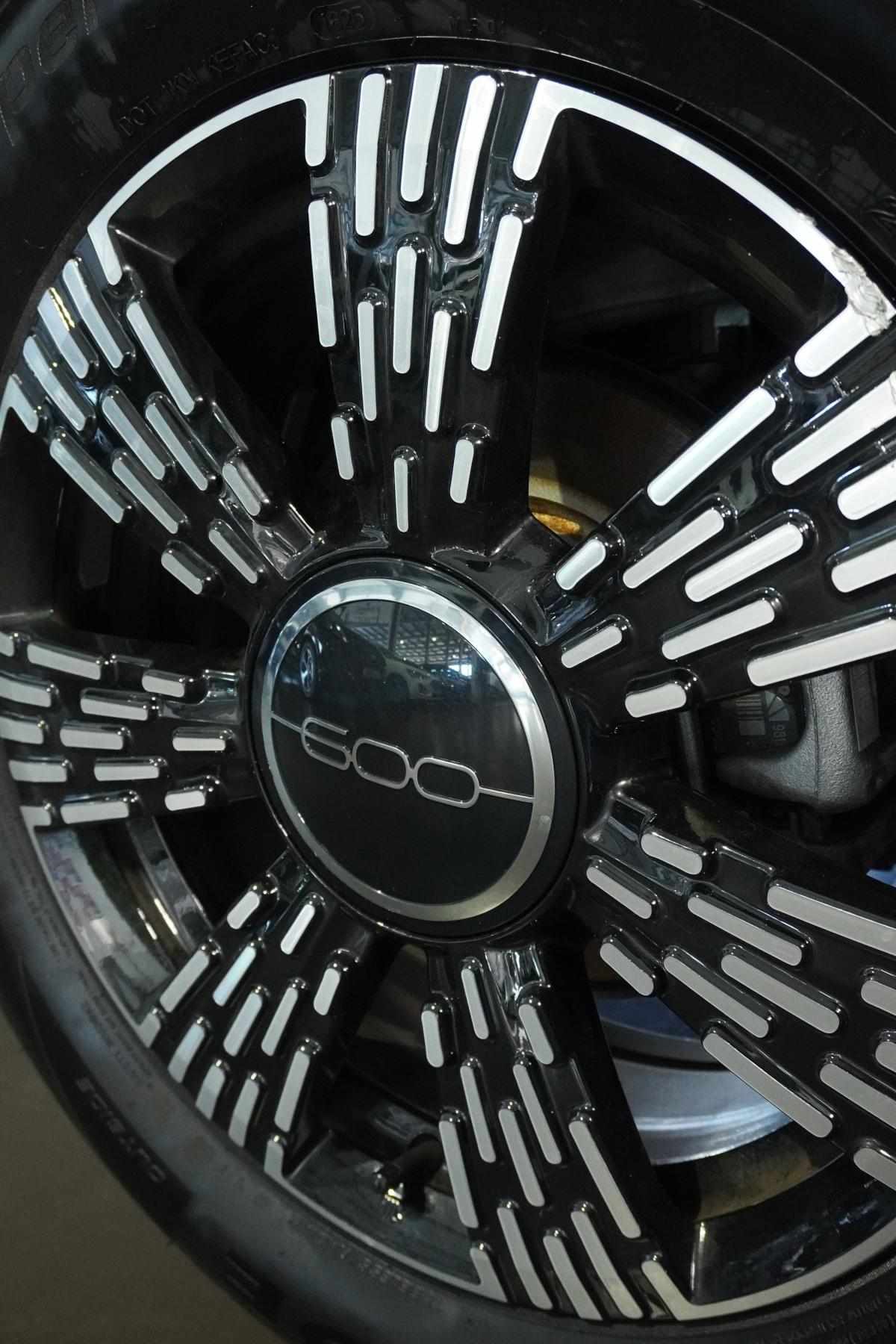fiat-600-2025-eletrico-0cc