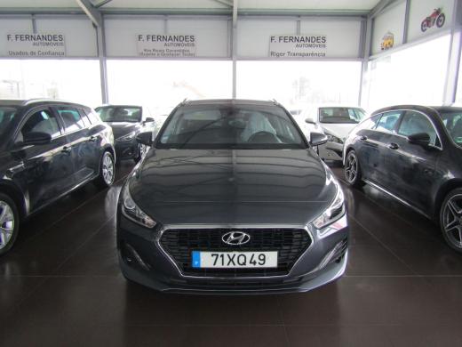hyundai-i30-sw-2019-diesel-1598cc