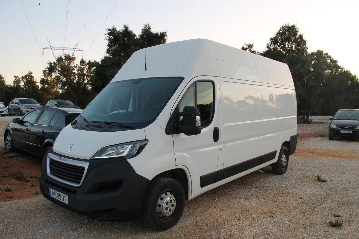 peugeot-boxer-2020-diesel-2179cc