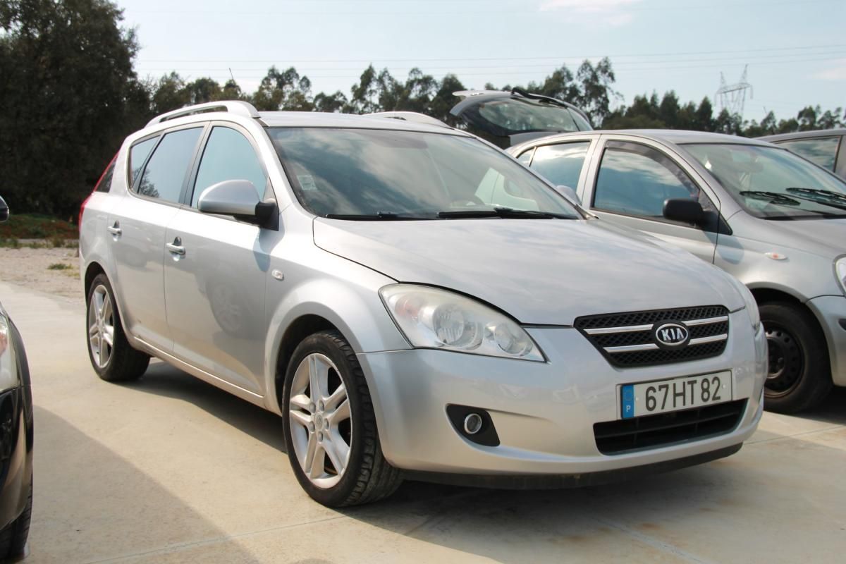 kia-ceed-sw-2009-diesel-1582cc