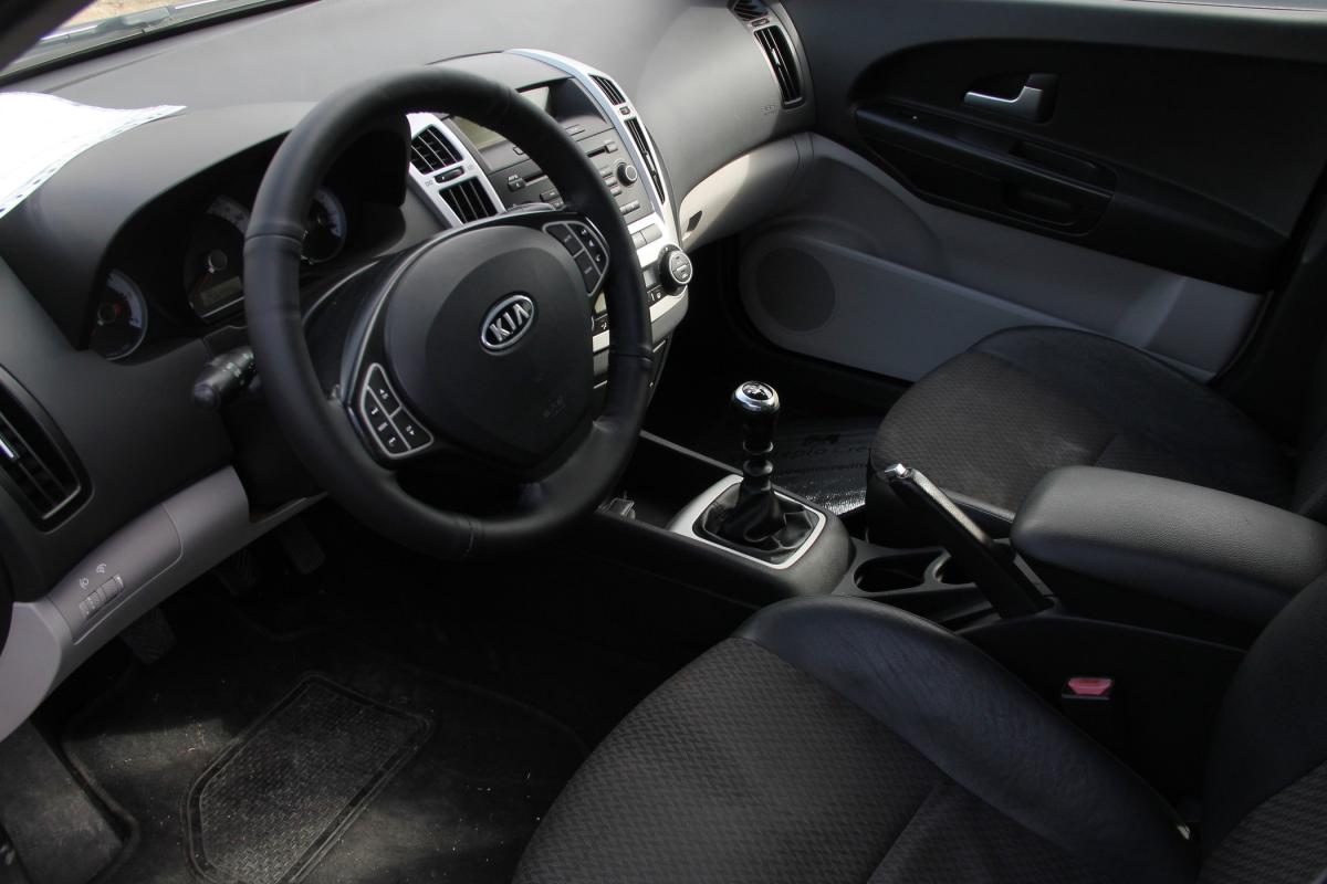kia-ceed-sw-2009-diesel-1582cc