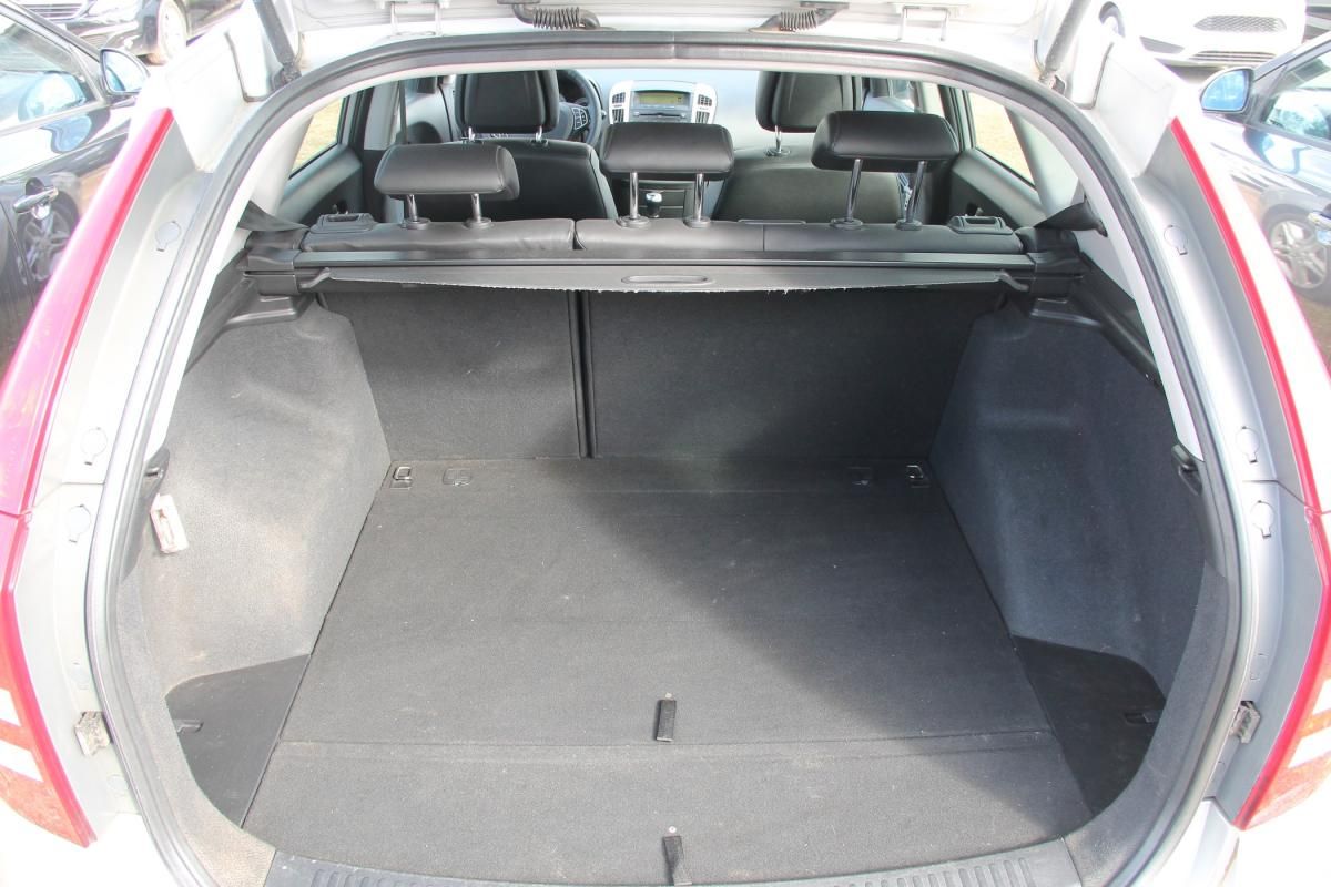 kia-ceed-sw-2009-diesel-1582cc